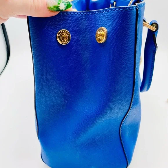 GIVEAWAY Michael Kors Vibrant Blue Satchel - Callouts in photos - Picture 7 of 12